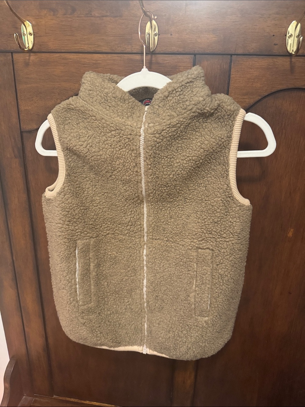 Faux Sherpa Hooded Vest in Taupe size S